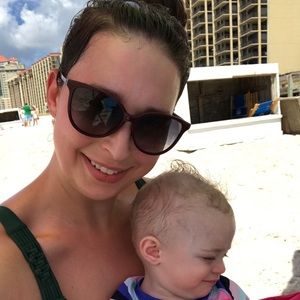 Meet your Posher, Brittni